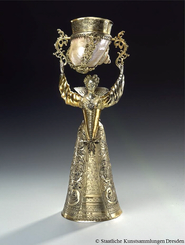 여성 형상의 술잔, 1603~1608년 경, 그린볼트박물관 소장.jpg