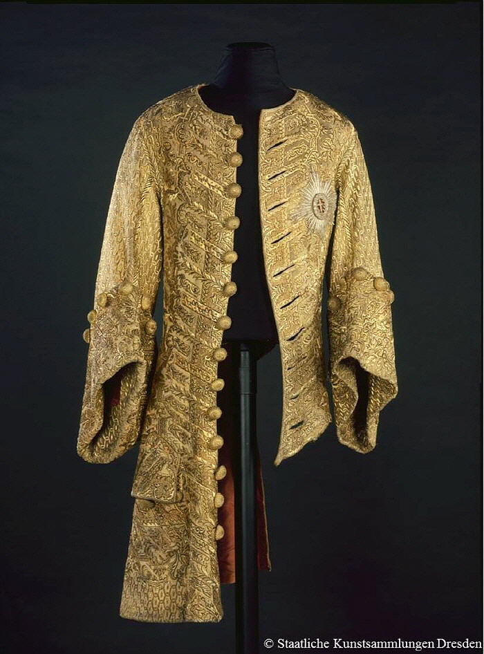 강건왕 아우구스투스의 군복, 1700년 경, 무기박물관 소장.jpg