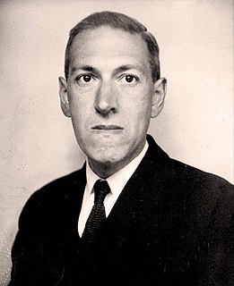 261px-H._P._Lovecraft,_June_1934.jpg