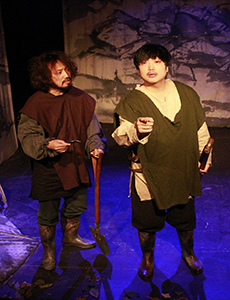 22595_tbl_play_3.jpg