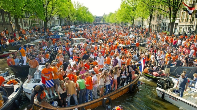 KINGS_DAY_amsterdam.jpeg