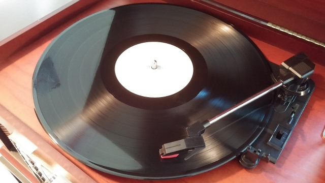 record-player-508841_1280.jpg